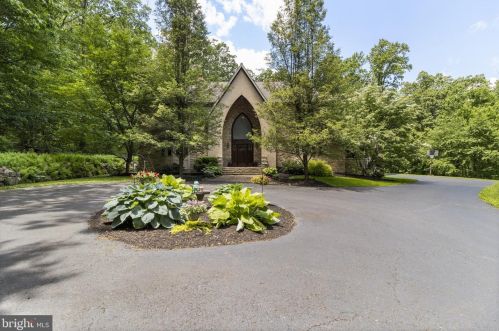 333 Wedgewood Dr, Pottstown, PA 19465-8628