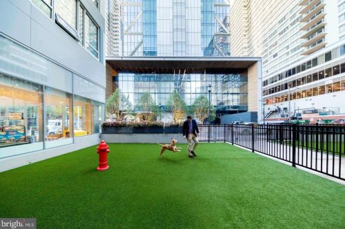 1924 Arch St, Philadelphia PA  19103-1404 exterior