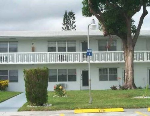226 Sheffield J, West Palm Beach, FL 33417-1515