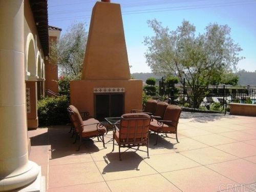 2822 Escala Cir, San Diego CA 92108-6722 exterior