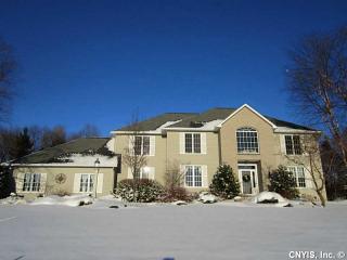 8418 Turnberry Dr, Manlius, NY 13104-9448