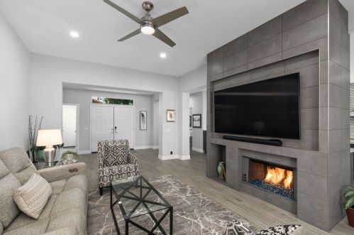 48221 Calle Florista, La Quinta CA  92253-2251 exterior