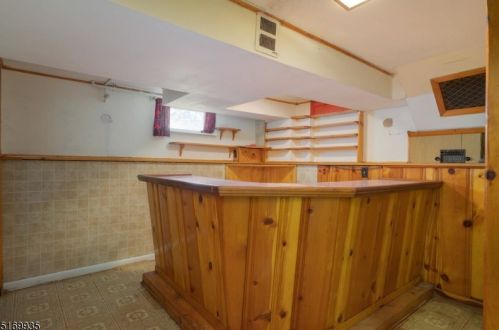 70 Highland Ave, Whippany NJ exterior