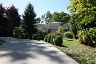 5907 105th Ave, Kirkland, WA 98033-7402