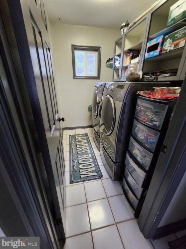 102 Springfield Way, Dover DE  19904-9114 exterior