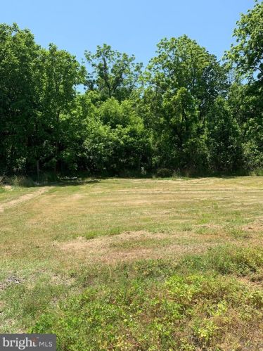 221 Monroeville Rd, Swedesboro NJ  08085-3450 exterior