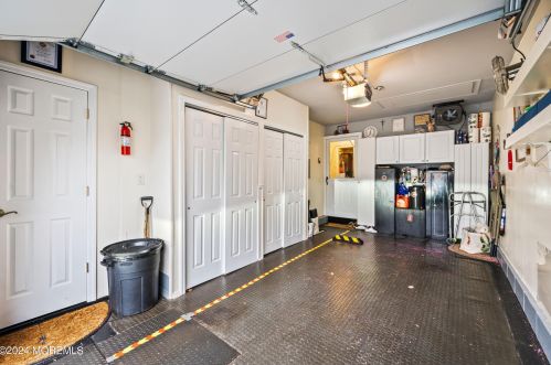 87 Poplar Pl, East Freehold, NJ 07728-4169
