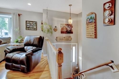 163 Stillwell Dr, Plainville CT  06062-2951 exterior