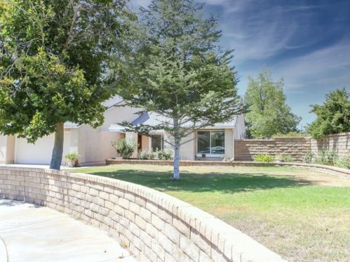 22705 Rio Bueno Ct, Santa Clarita, CA 91354-2353