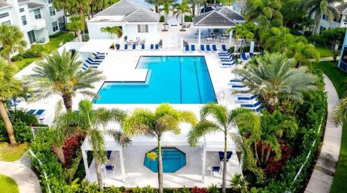 207 Mainsail Cir, Jupiter, FL 33477-1402