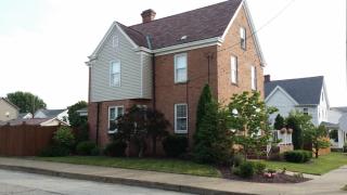 425 Walnut St, Latrobe, PA 15650-1942