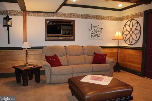 1188 Marie Ave, Ephrata PA  17522-1524 exterior