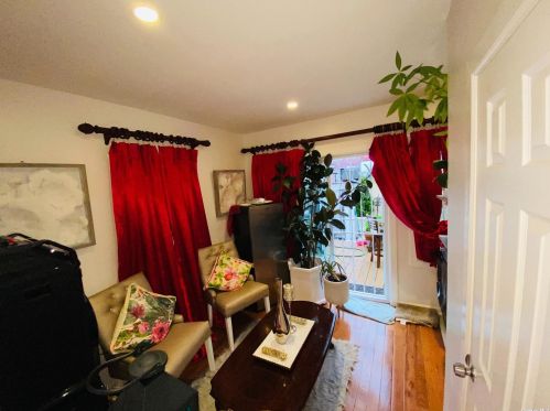 9156 117th St, Jamaica, NY 11418-3113