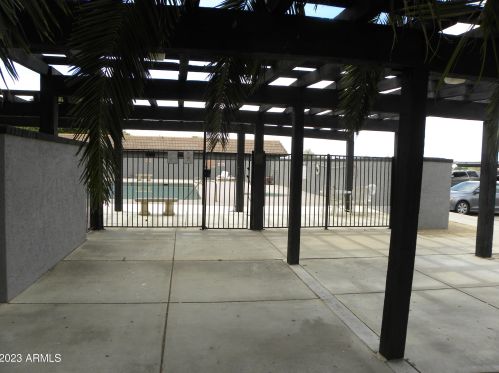 9013 Elm St, Phoenix AZ  85037-1145 exterior