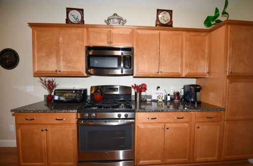 31 Greyhawk Dr, Mashpee MA 02649-4417 exterior