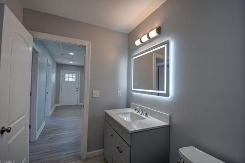 309 Holly Hill Rd, Thomasville NC  27360-5821 exterior