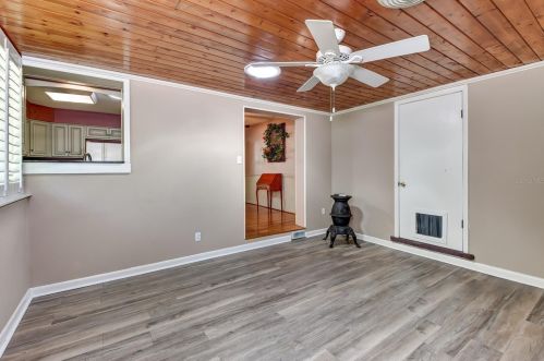 2704 Oak Rd, Deland FL  32720-2024 exterior