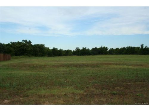 3913 Quarry Park Dr, Bartlesville, OK 74006-9701