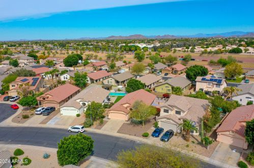 6428 Wahalla Ln, Glendale AZ 85308-5580 exterior