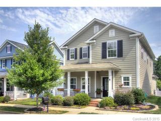 14332 Holly Springs Dr, Huntersville, NC 28078-5057
