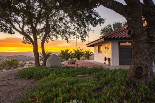 3310 Neal Spg Rd, Templeton CA  93465-9636 exterior