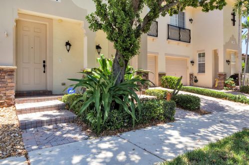 119 Longport Cir, Delray Beach, FL 33444-2294