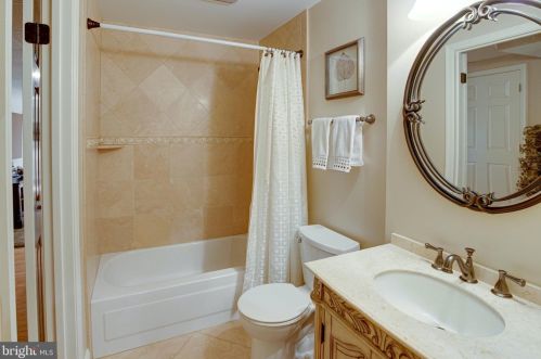 10727 Basket Oak Ct, Springfield VA  22015-2402 exterior