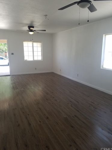 302 Eye St, Bakersfield, CA 93304-2934