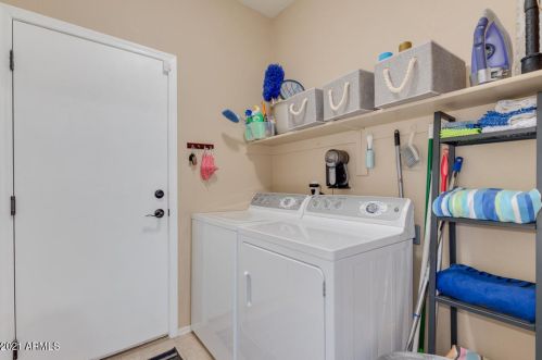 3527 Claxton Ave, Gilbert AZ 85297-4905 exterior