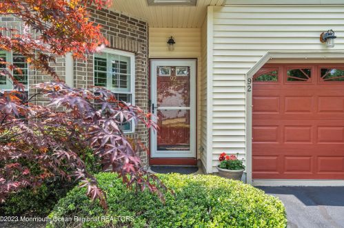 92 Riva Blvd, Bricktown, NJ 08723-7982