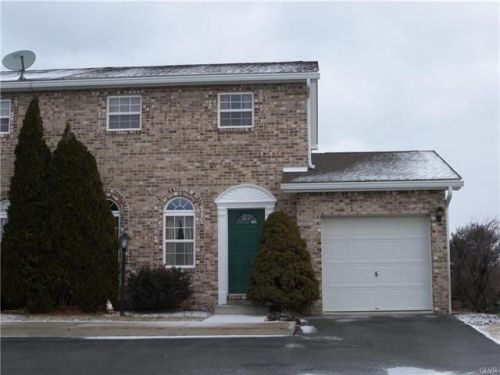 4931 Shawnee Ct, Schnecksville, PA 18078-2646