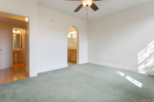 2822 Escala Cir, San Diego CA 92108-6722 exterior