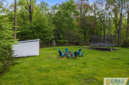 15 Sandburg Dr, Morganville NJ  07751-1428 exterior