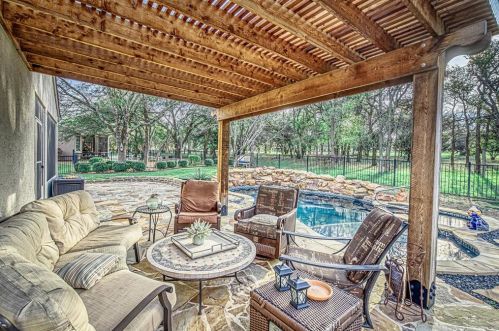 500 Dove Hollow Trl, Georgetown, TX 78633-5066