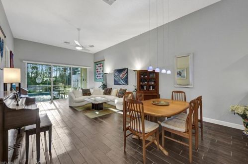 5893 Northridge Dr, Naples FL  34110-2376 exterior