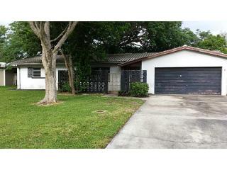 1051 Phyllis Ave, Largo, FL 33771-1221
