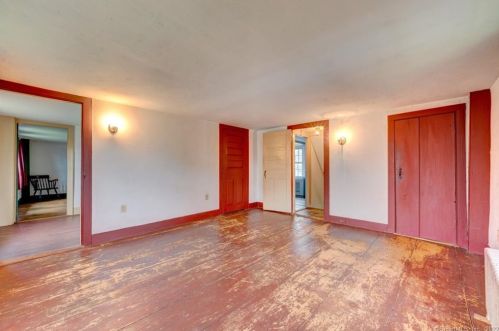 35 Smith St, Middletown CT  06457-1740 exterior