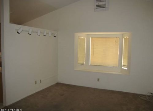 8746 Almond St, Tucson AZ  85730-4810 exterior