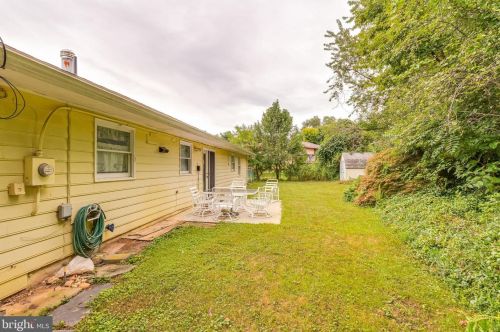 533 Morison St, Charles Town WV  25414-1144 exterior