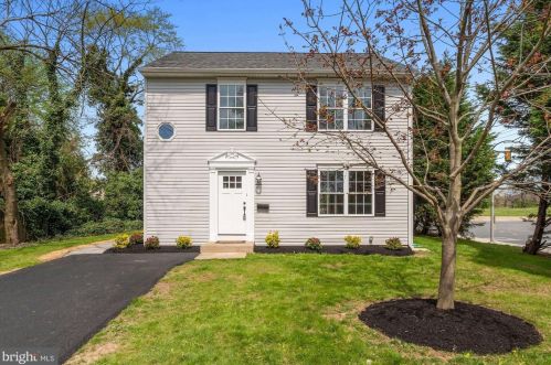 1 Lloyd St, Wilmington, DE 19804-2819