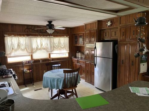 1 Lane, Coventry RI 02816-6239 exterior