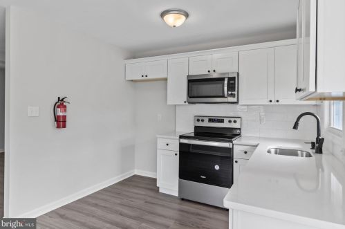 15 Spindletop Ln, Willingboro NJ  08046-1416 exterior