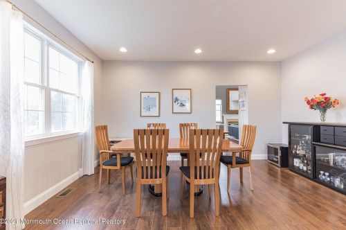 139 Princeton Oval, East Freehold NJ  07728-5338 exterior