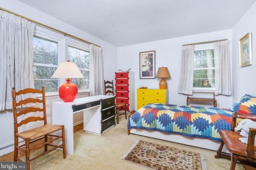10 Cliffe Dr, Wilmington DE  19809-1602 exterior