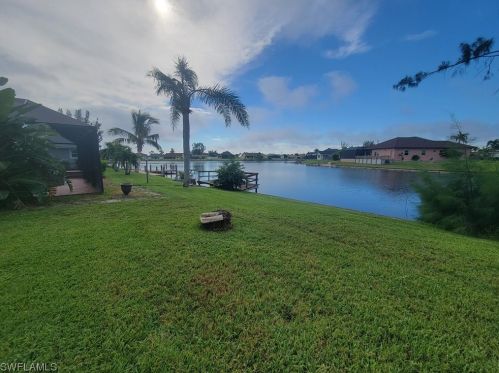 508 28th St, Cape Coral, FL 33914-4642