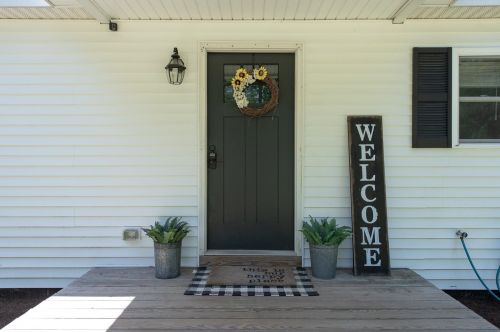 68 Colony Ln, New Hampton, NH 03256-4512