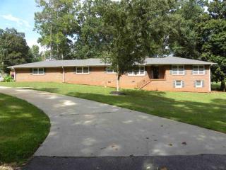 215 Clarke Stream Dr, Anderson, SC 29621-7209