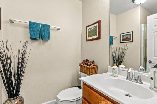 29292 Point Shore Dr, Lake Elsinore CA  92530-7277 exterior