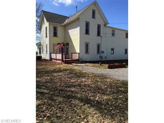 6972 Center St, Hartville, OH 44632-9734