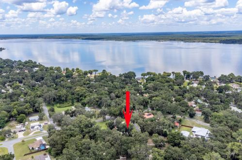 2250 Cr 452, Lake Panasoffkee FL  33538-5449 exterior